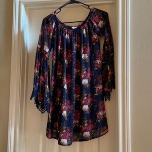 Off the shoulder with sheer arm & detail cuff